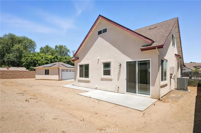 5199 Peony Ct, Riverside, CA 92506