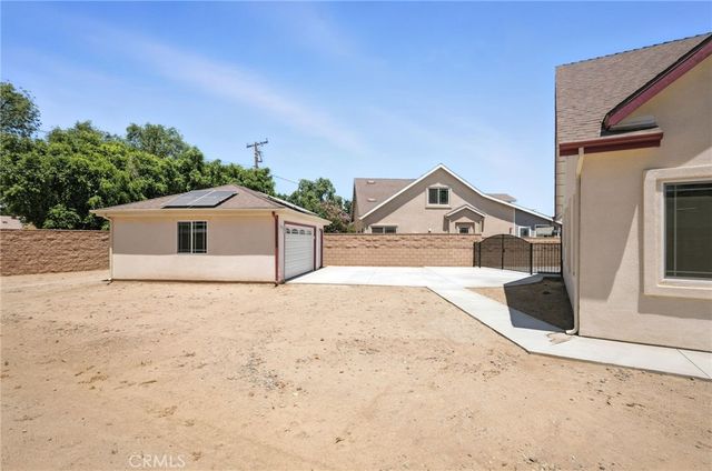 5199 Peony Ct, Riverside, CA 92506