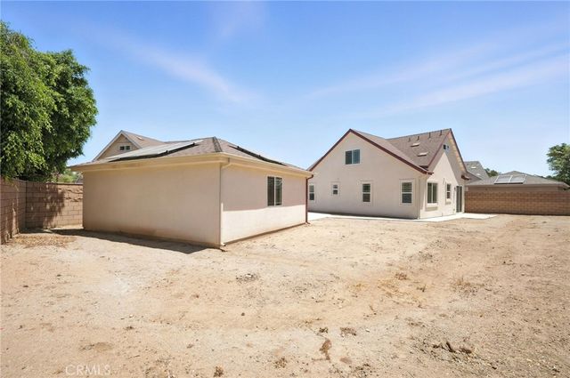 5199 Peony Ct, Riverside, CA 92506