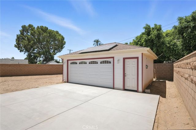 5199 Peony Ct, Riverside, CA 92506