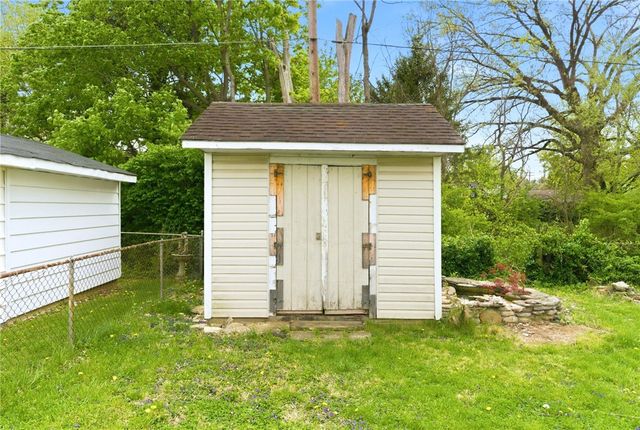 40 Woods Road, Springboro, OH 45066