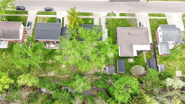 40 Woods Road, Springboro, OH 45066