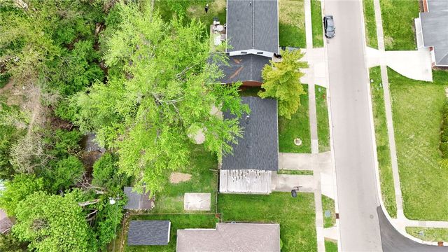 40 Woods Road, Springboro, OH 45066
