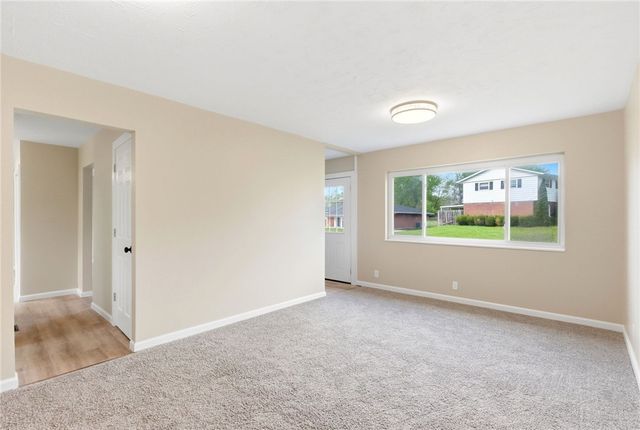 40 Woods Road, Springboro, OH 45066