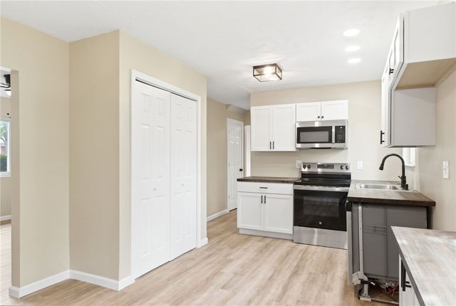40 Woods Road, Springboro, OH 45066