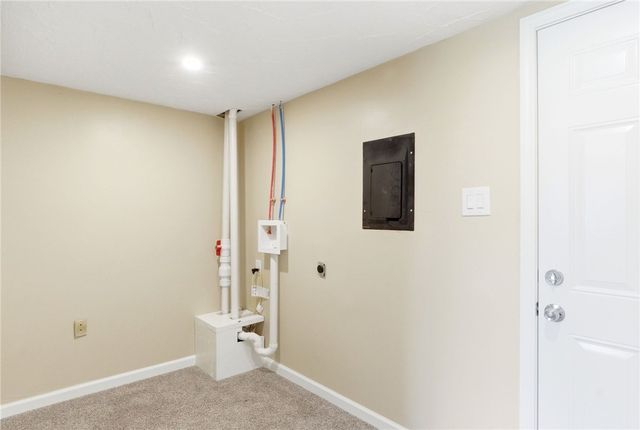 40 Woods Road, Springboro, OH 45066