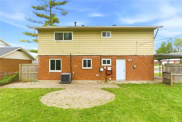 40 Woods Road, Springboro, OH 45066