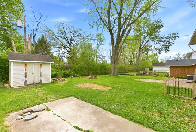 40 Woods Road, Springboro, OH 45066