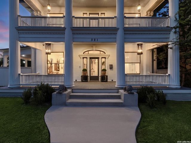 321 E Dewey Place, San Antonio, TX 78212