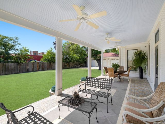 321 E Dewey Place, San Antonio, TX 78212