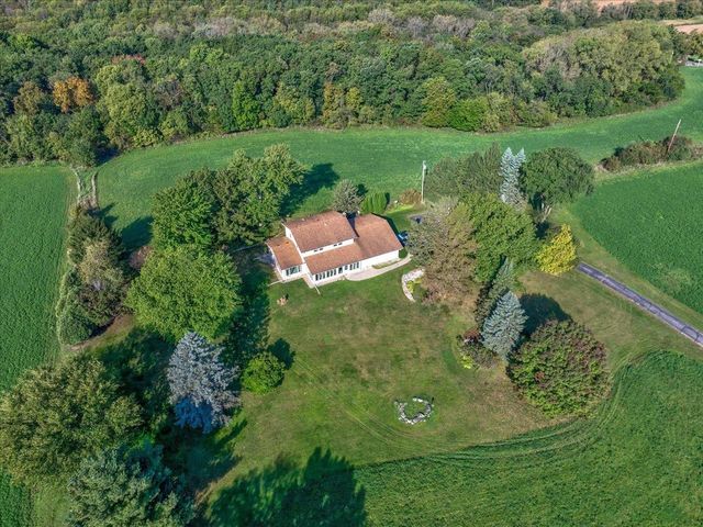 7985 County Highway K, Cross Plains, WI 53529