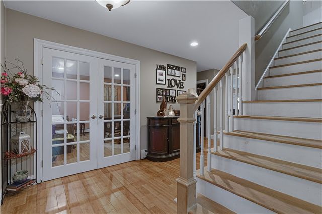 2446 Plainfield Pike, Johnston, RI 02919