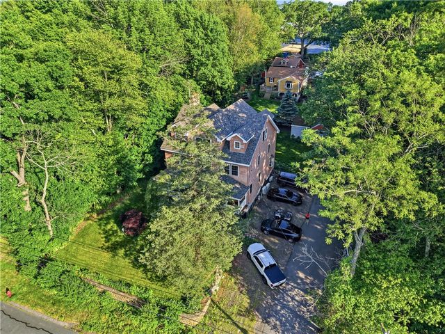 2446 Plainfield Pike, Johnston, RI 02919