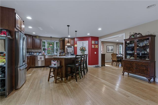 2446 Plainfield Pike, Johnston, RI 02919