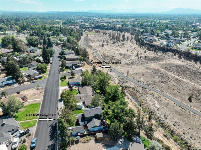 637 NW Canyon Drive, Redmond, OR 97756