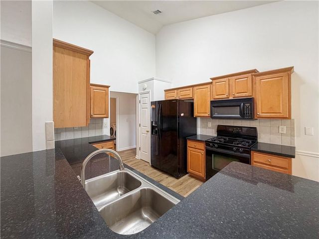 3385 Stoneleigh Run Drive, Buford, GA 30519
