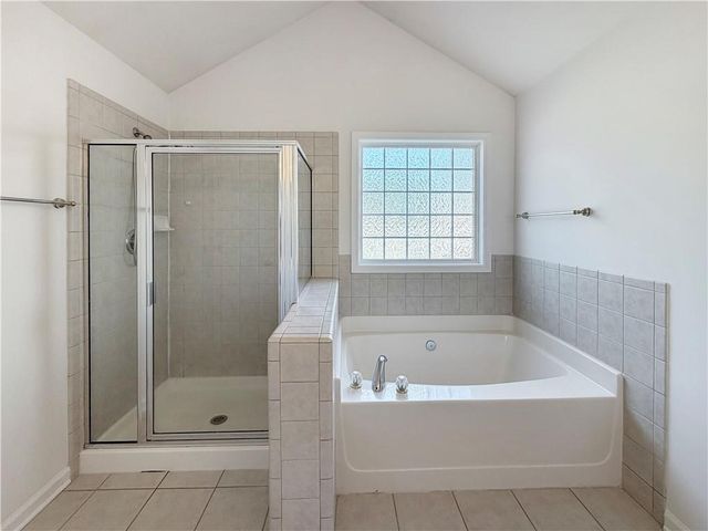 3385 Stoneleigh Run Drive, Buford, GA 30519