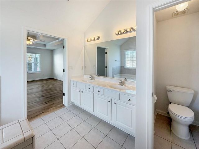 3385 Stoneleigh Run Drive, Buford, GA 30519