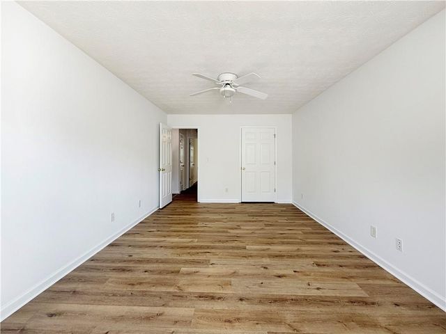 3385 Stoneleigh Run Drive, Buford, GA 30519
