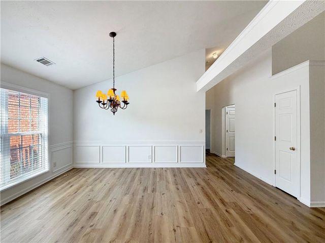 3385 Stoneleigh Run Drive, Buford, GA 30519