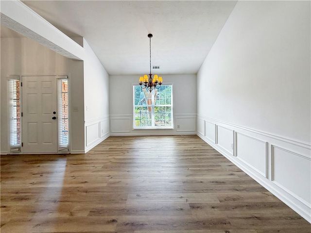3385 Stoneleigh Run Drive, Buford, GA 30519