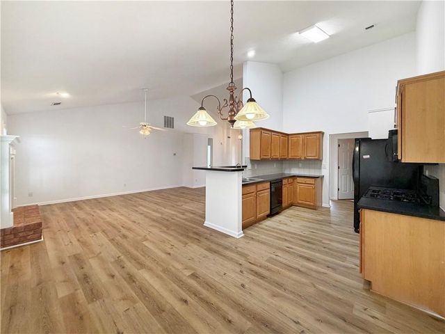 3385 Stoneleigh Run Drive, Buford, GA 30519