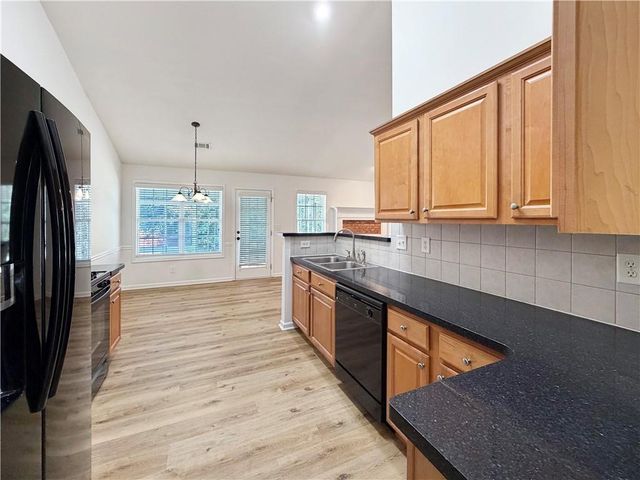 3385 Stoneleigh Run Drive, Buford, GA 30519