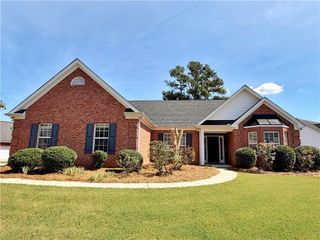3385 Stoneleigh Run Drive, Buford, GA 30519