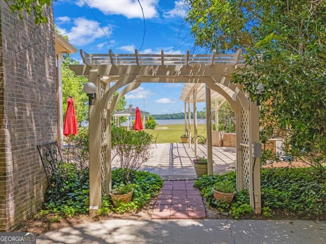 1741 Indian Woods, Greensboro, GA 30642