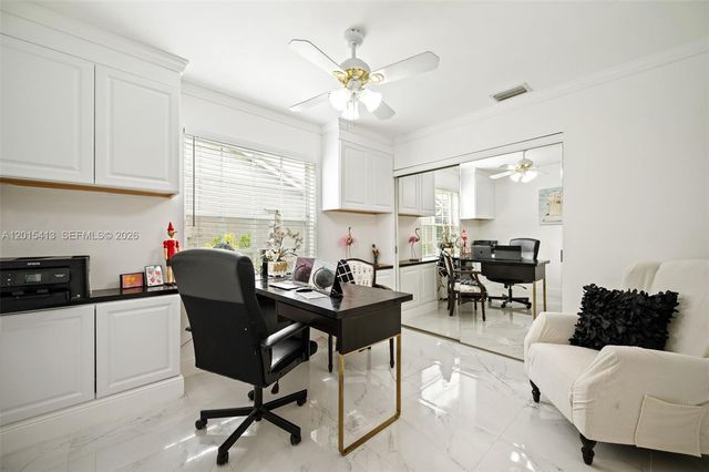 10420 NW 49th Pl, Coral Springs, FL 33076