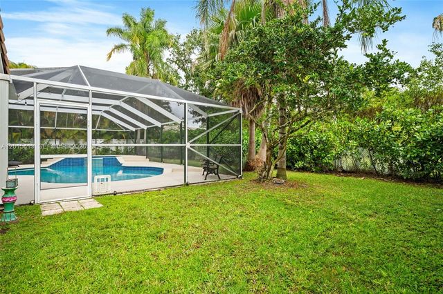 10420 NW 49th Pl, Coral Springs, FL 33076