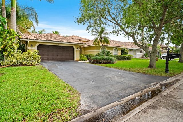 10420 NW 49th Pl, Coral Springs, FL 33076
