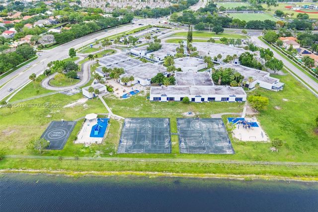 10420 NW 49th Pl, Coral Springs, FL 33076