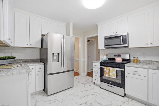 4209 Stonebridge LNDG, Chesapeake, VA 23321