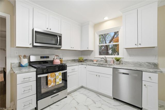 4209 Stonebridge LNDG, Chesapeake, VA 23321