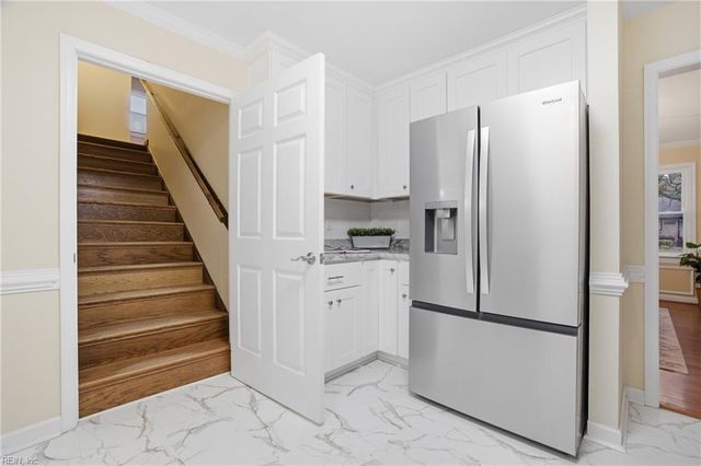 4209 Stonebridge LNDG, Chesapeake, VA 23321