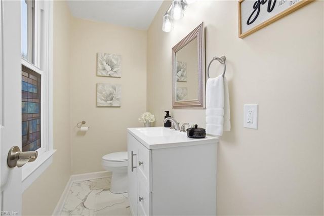 4209 Stonebridge LNDG, Chesapeake, VA 23321