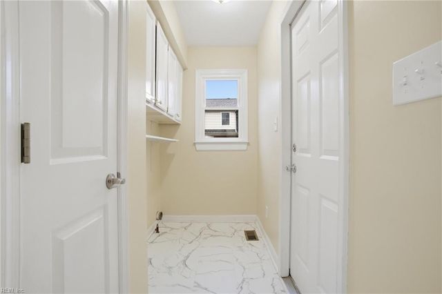 4209 Stonebridge LNDG, Chesapeake, VA 23321