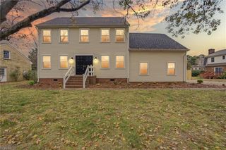 4209 Stonebridge LNDG, Chesapeake, VA 23321