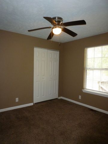 672 Artic Ave, Oak Grove, KY 42262