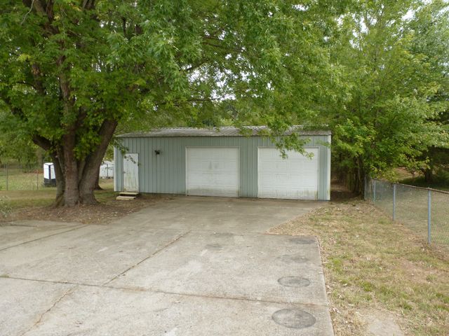 672 Artic Ave, Oak Grove, KY 42262