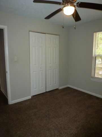 672 Artic Ave, Oak Grove, KY 42262