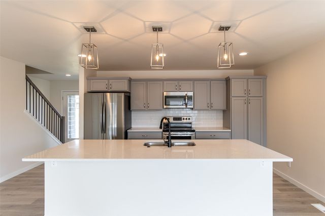 211 5th Street A, Coralville, IA 52241