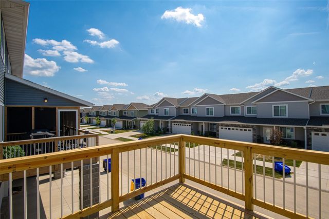 211 5th Street A, Coralville, IA 52241