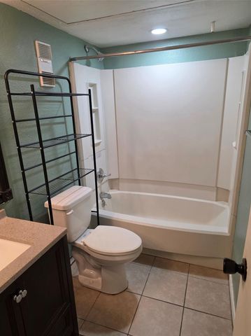 12905 Woodforest Boulevard 601, Houston, TX 77015