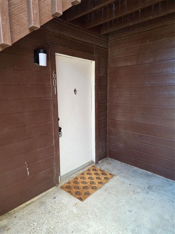 12905 Woodforest Boulevard 601, Houston, TX 77015