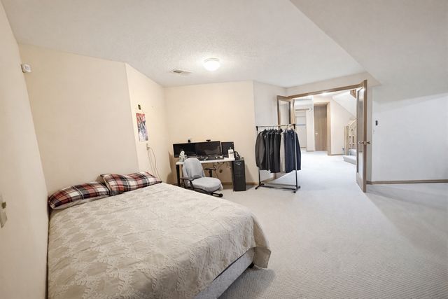 8992 Hidden Meadow Road, Woodbury, MN 55125