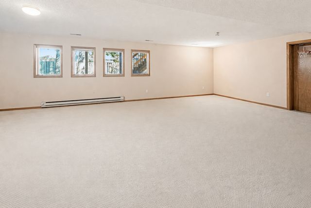 8992 Hidden Meadow Road, Woodbury, MN 55125