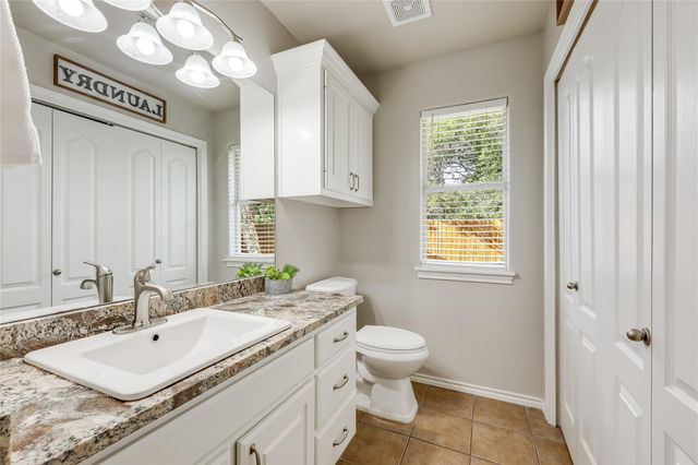 426 Summit Ridge DR N, Point Venture, TX 78645