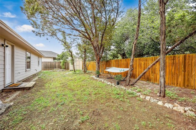 426 Summit Ridge DR N, Point Venture, TX 78645